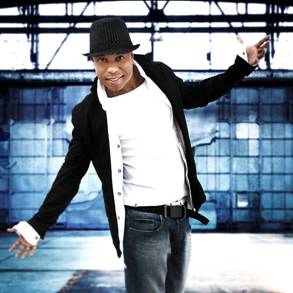 Mc Sapão e Buchecha agitam o Baile da Favorita