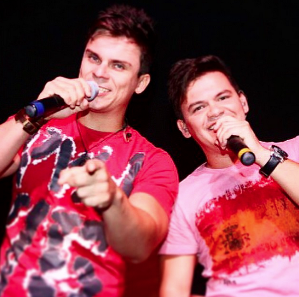 Pedro & Kauan comandam a noitada no Austin Pub