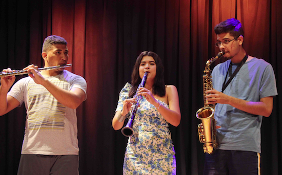 Casa de Vovó Dedé realiza mais uma edição do concurso de música Jovens Talentos