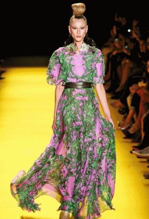 Último dia da SPFW tem desfile em ferro-velho e protesto