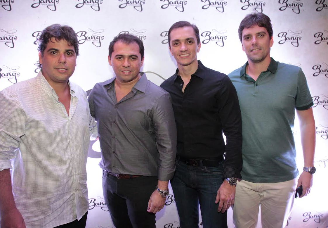 Um pit-stop na inauguração do bar e restaurante Bang’s