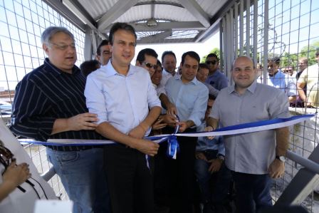 Roberto Cláudio e Alexandre Pereira inauguram passarela do Mercado Central