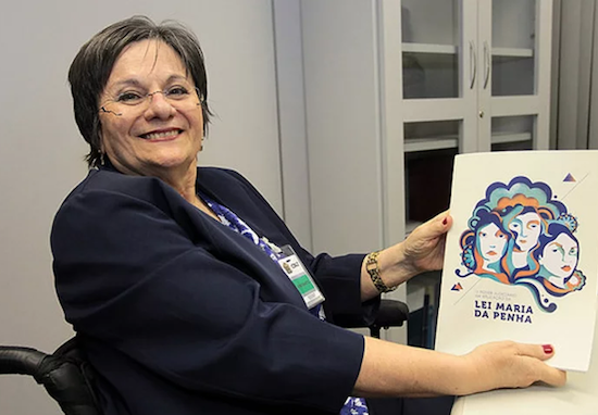 Faculdade CDL recebe palestra de Maria da Penha