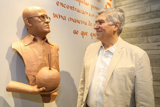 Esculturas de artistas plásticos cearenses chamam a atenção nos ambientes da CasaCor Ceará