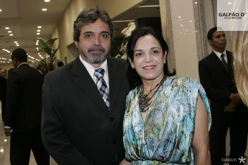 Hoje é dia  de Totonho Laprovítera no Ideal