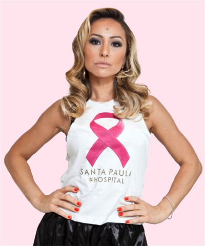 Famosos vestem a camisa do Outubro Rosa