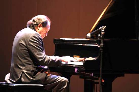 Alexandre Tavares pilota, hoje, a segunda edição do Concerto Plenitude