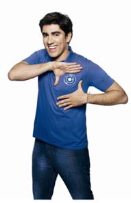 Marcelo Adnet em campanha O Câncer de Mama no Alvo da Moda