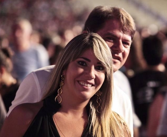 Hoje é dia de abraçar Maria Célia!