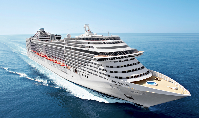 Fortaleza recebe o maior navio de passageiros do ano