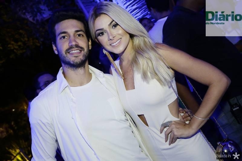Natasha Brígido e Rafael Magalhães  em contagem regressiva para o casamento na Itália
