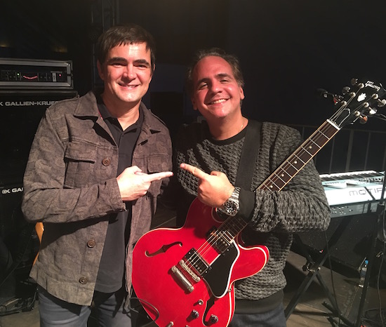 Ricardo Bacelar participa de gravação de DVD ao vivo com Hanoi Hanoi