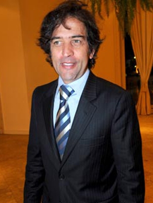 Ricardo Almeida assina uniforme da equipe do SporTV nas Olimpíadas