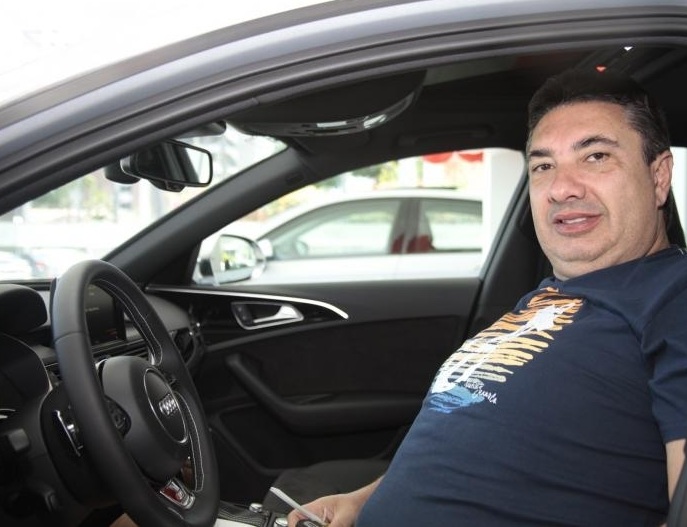 Marcos Dias Branco pilota feijoada na Audi