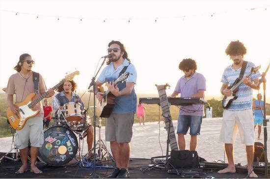 O final de semana será animado em Canoa Quebrada