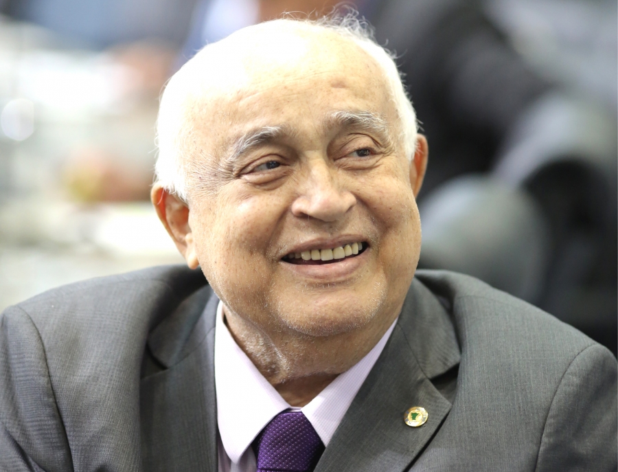 Assembleia decreta luto oficial pelo falecimento do deputado Professor Teodoro