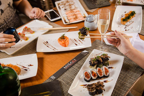 Festival de Espumantes atrai os apreciadores da bebida até o Misaki