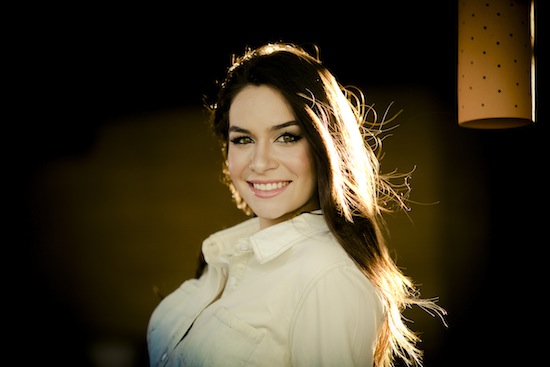 Cândido e Rebecca Albuquerque festejam os 15 anos da herdeira Carolina