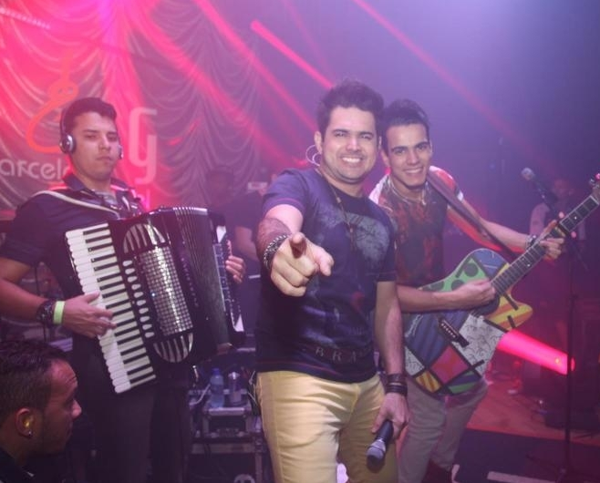 Luis Marcelo e Gabriel armam ‘White Party’ na Pink Elephant