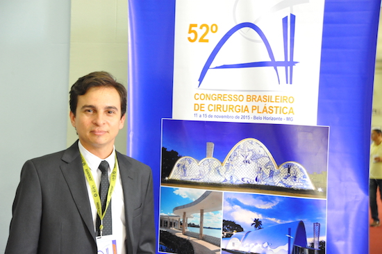 Dr. Eduardo Furlani marca presença no Congresso Brasileiro de Cirurgia Plástica