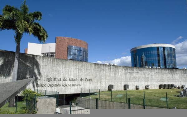 Assembleia aprova mensagem que garante complementação salarial