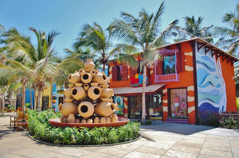 Humor, música ao vivo e diversas atrações no Vila Azul do Mar. Vem conferir!