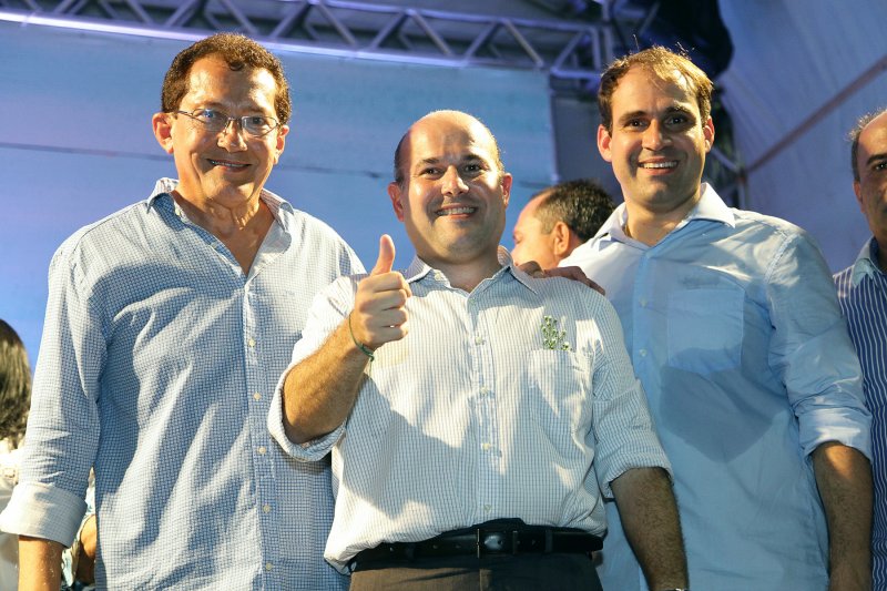 Prefeito Roberto Cláudio entrega novo Mercado dos Peixes na Av. Beira Mar