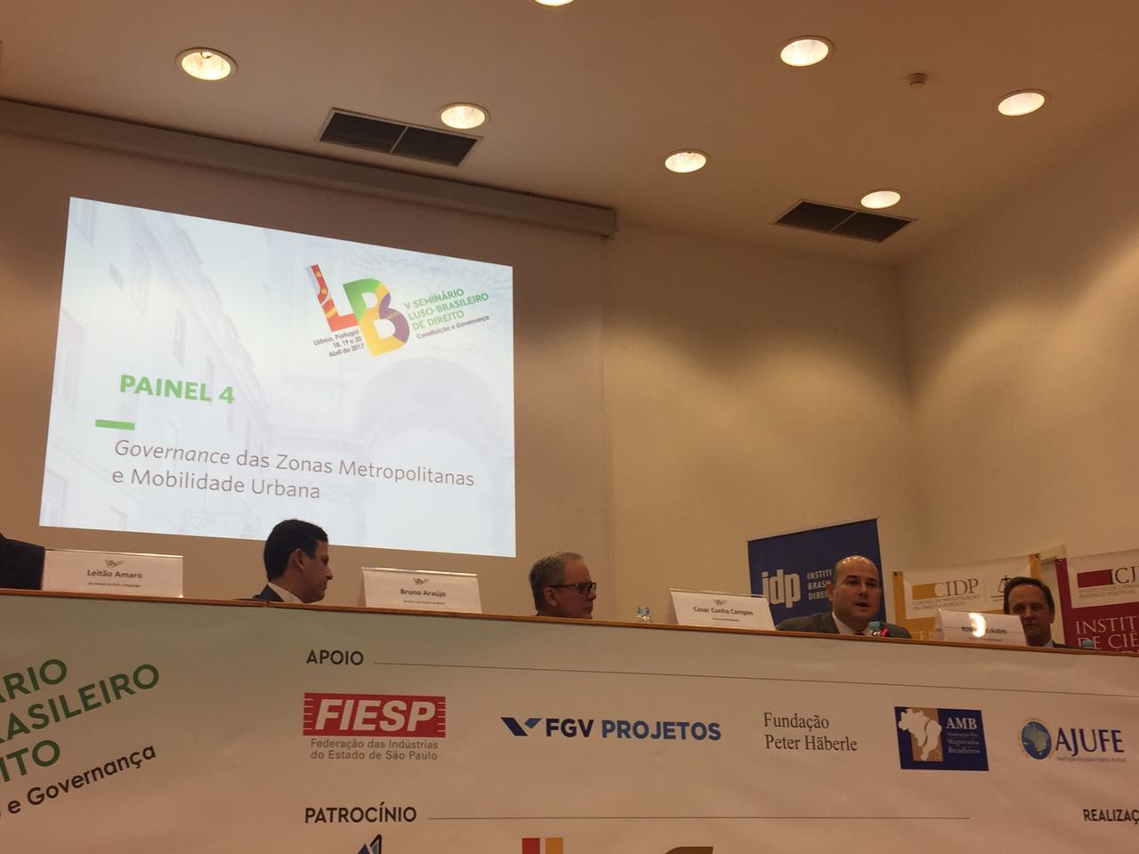 Roberto Cláudio participa do V Seminário Luso Brasileiro de Direito em Lisboa