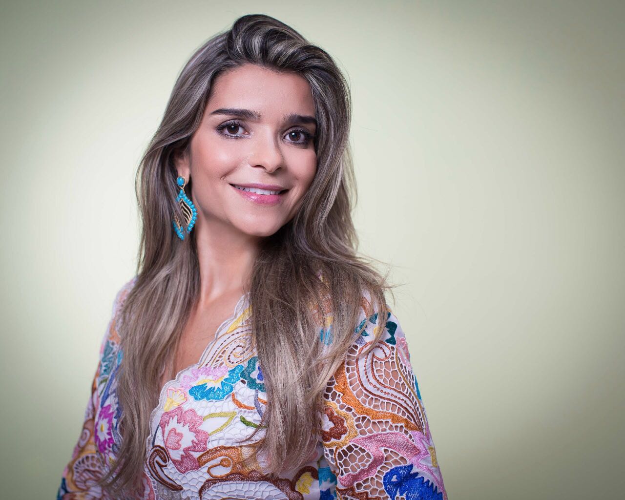 Rendá estreia no DFB 2017 com o universo da renda renascença