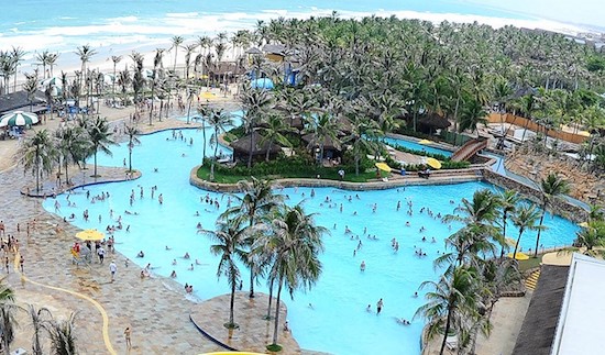 Beach Park recebe, nesta quinta-feira, a maior aula de natação do mundo. Vem saber!