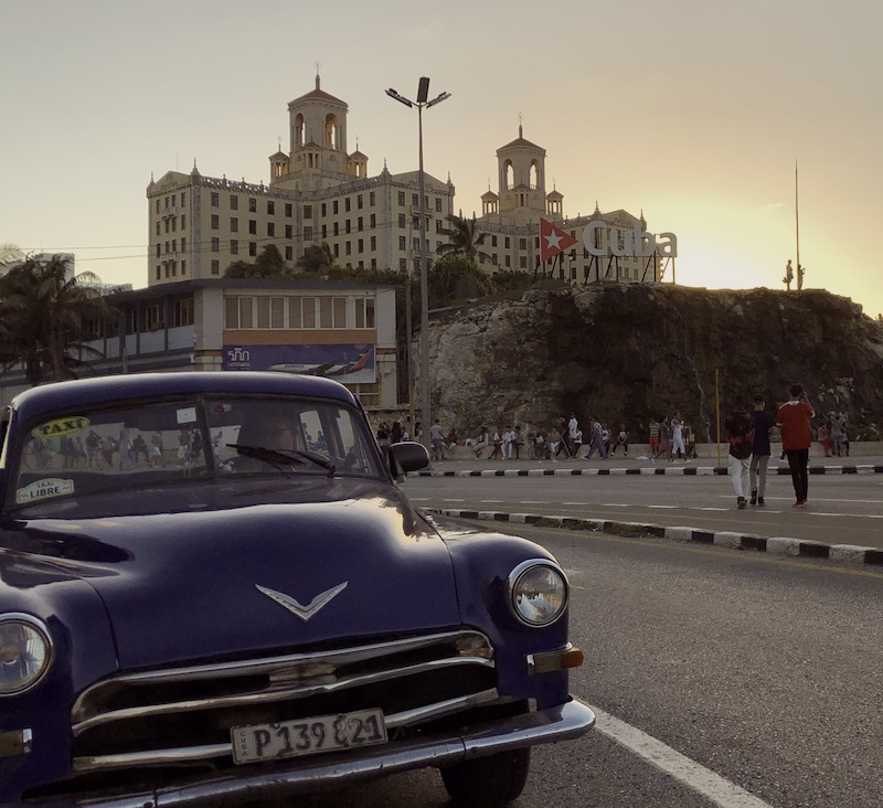 José Guedes abre as portas de sua Casa D’Alva para exposição Cuba 60, de Demétrio Jereissati
