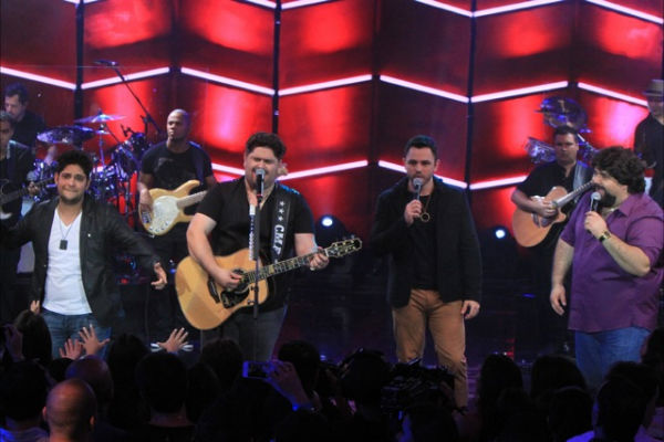 DVD de Cesar Menotti & Fabiano reúne famosos