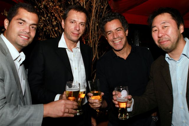 Virgula comemora 12 anos em nova fase