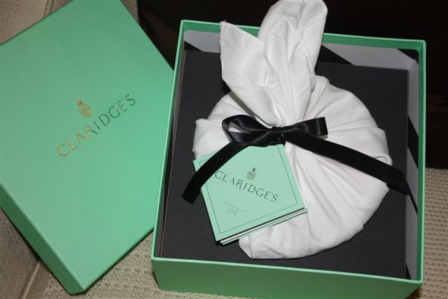 Clientes podem levar para casa tradicional torta natalina do Hotel Claridges