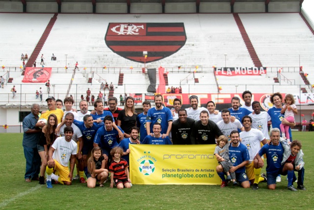 Clube do Flamengo faz aniversário com artistas do Planet Globe