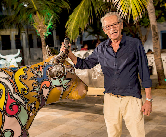 Obra de Espedito Seleiro é arrematada por R$ 26 mil durante leilão da CowParade