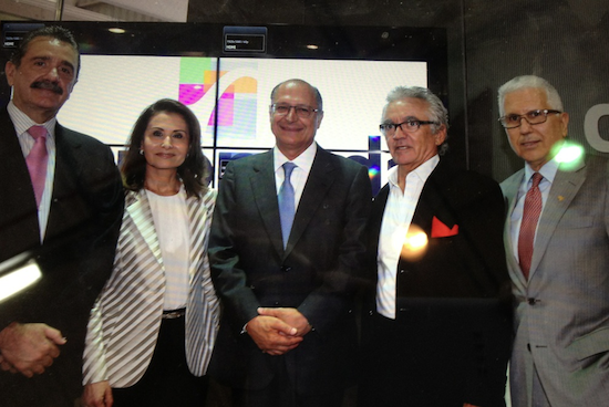 Celebridades deram o tom na  41ª edição da Couromoda