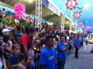 30 mil pessoas acompanharam o 1º dia de maracatu de Fortaleza