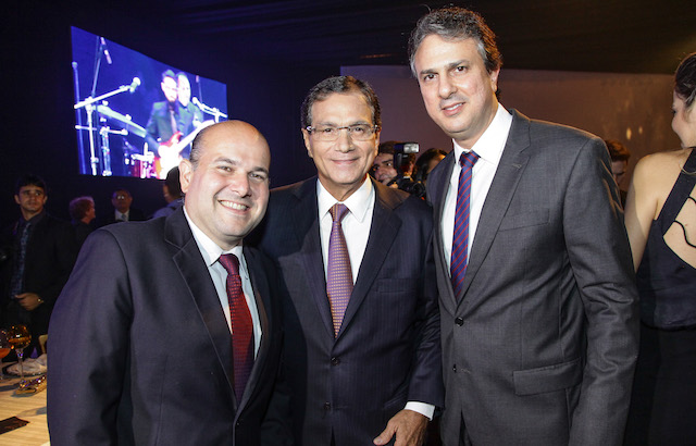 Está faltando linha em branco na agenda de Beto Studart