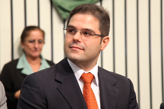 Edson Queiroz Neto recebe Medalha Boticário Ferreira