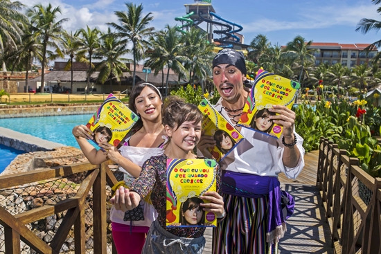 Letícia Brava curte um fim de semana superanimado no Beach Park