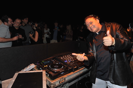 Joyce Pascowitch arma auê no Terraço do Hotel Fasano