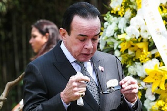 Chiquinho Scarpa revela motivo do enterro de seu carro