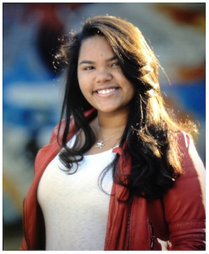 Bárbara Sabino festeja 15 anos