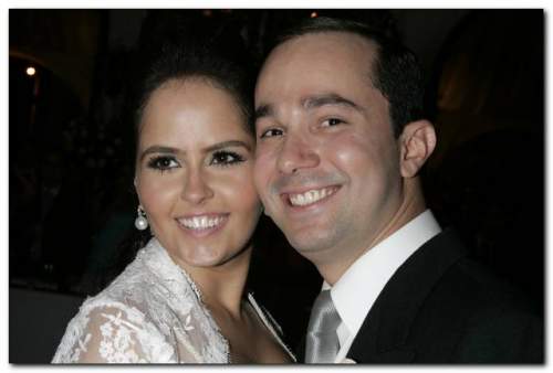 O sim de Carol e Iuri - Carolina Leal Aragao tornou-se a Sra. Iuri Rocha, durante cerimonia seguida de recepcao, no Ideal