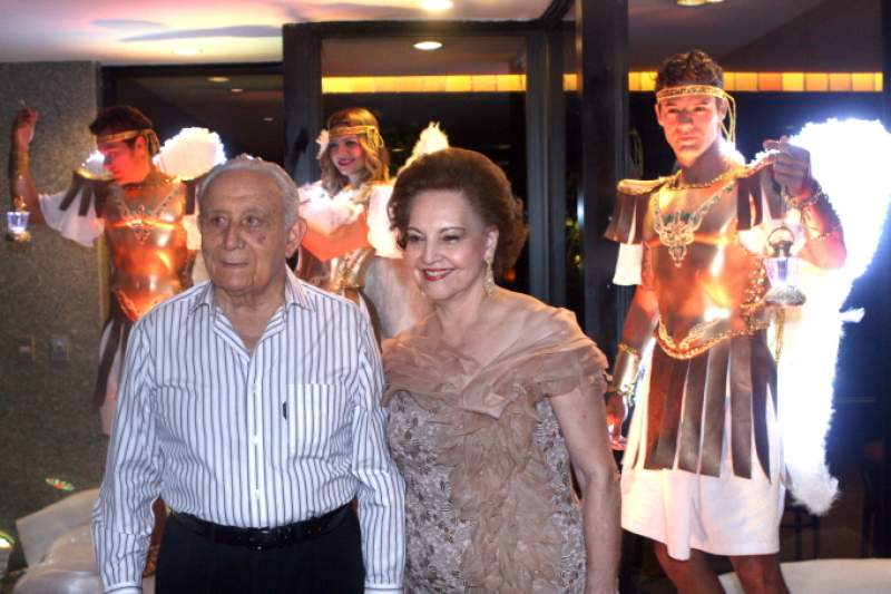O Natal de Norma e Humberto Bezerra reune VIPs na cobertura do Gran Marquise