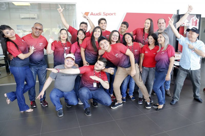 Audi Center Fortaleza reúne os amantes dos carrões das quatro argolas na FeijoAudi