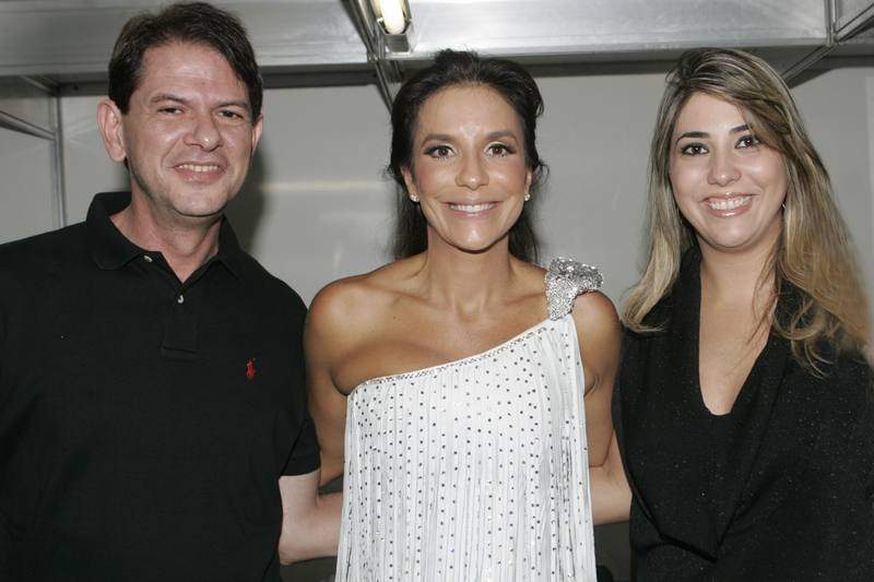 Ivete Sangalo divide o palco com Xandy e Solange no Verão Fortaleza Festival