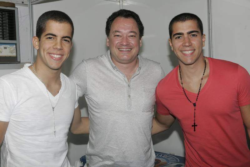 A Banda Oito7Nove4 incendeia a primeira edicao do Siriguella com Banana