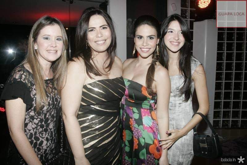 Happy Birthday - Itaque e Gustavo Serpa comandaram a animacao na festa de Andrea Montenegro